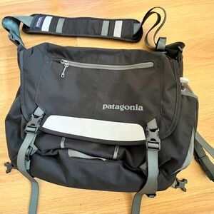 Patagonia Black and Gray Messenger Bag with Reflective Accent